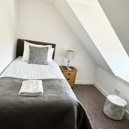 Waterloo Townhouse Инвернес Екстериор снимка